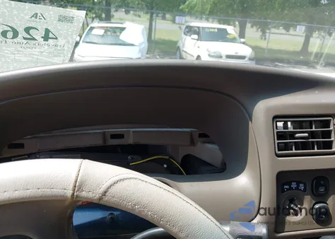 2003 Ford Excursion Limited z USA, uszkodzony, nr VIN 1FMSU43P63EB66720